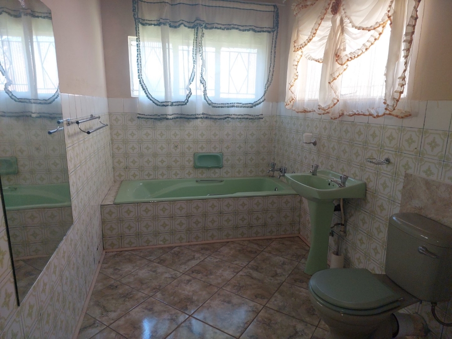 4 Bedroom Property for Sale in West Park Free State